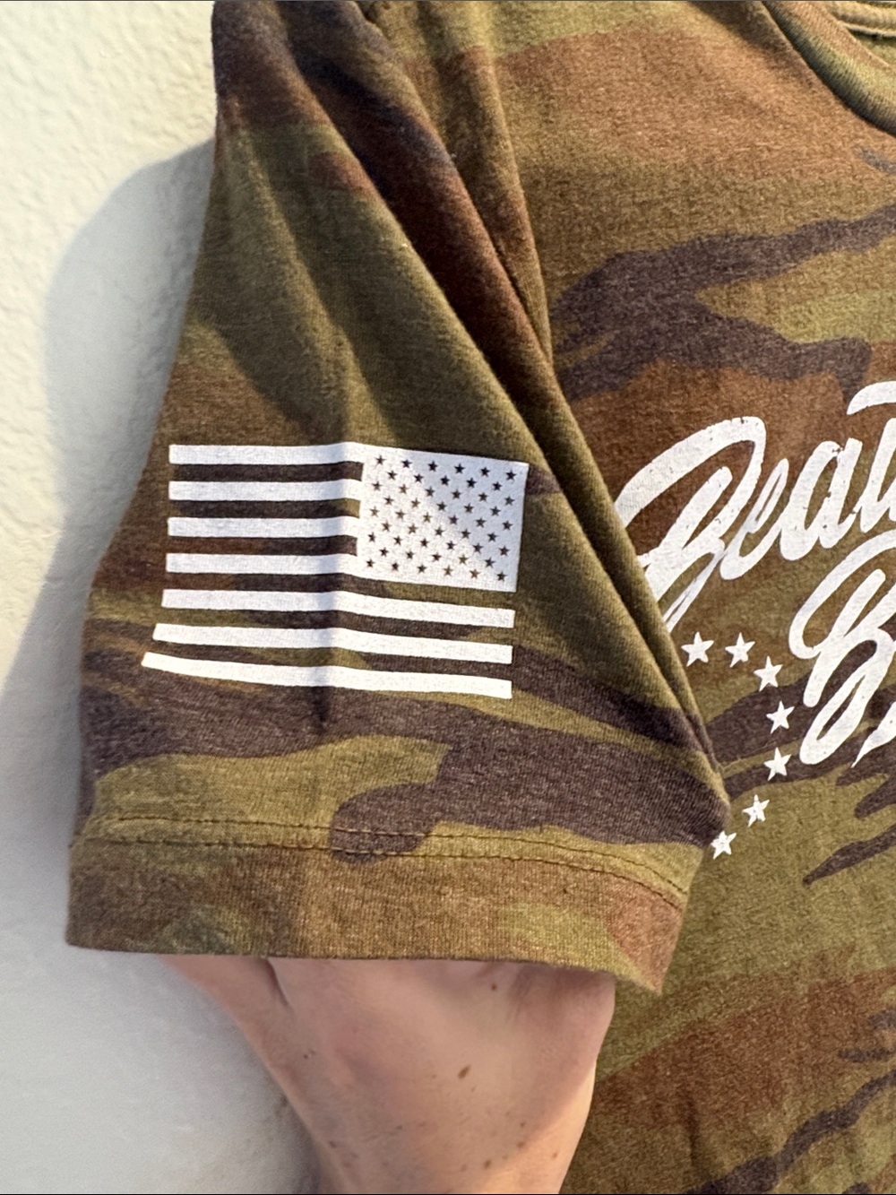 Grunt Style Women's Camo 'Beautiful Badass' Tee - Olive, Brown - Picture 4 of 5